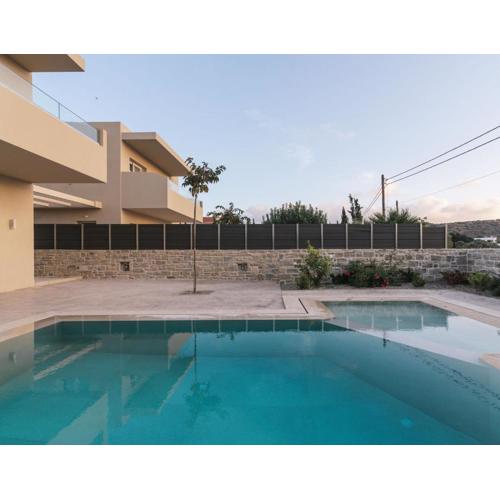 Villa Luna with swimming pool in Pitsidia