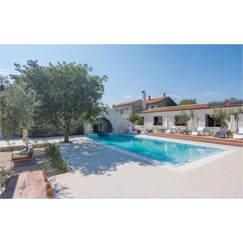 Villa Lv
