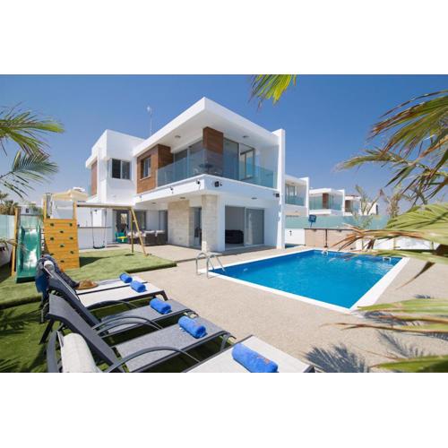Villa Lynn Boutique Beachfront