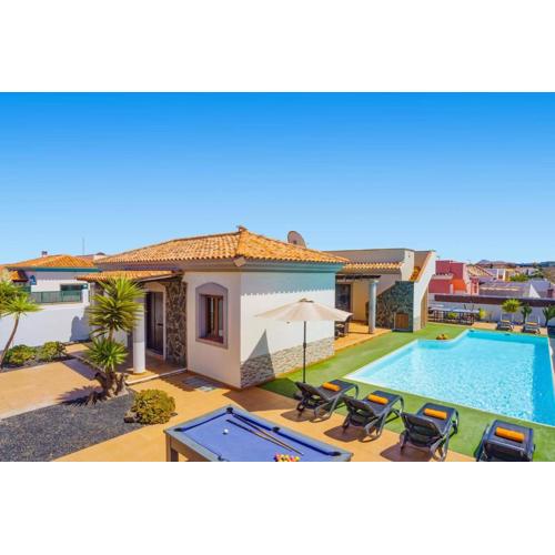 Villa Maca by Villa Plus