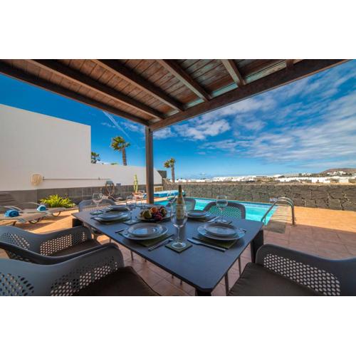 Villa Maderita - Lovely 3 bed villa in Playa Blanca