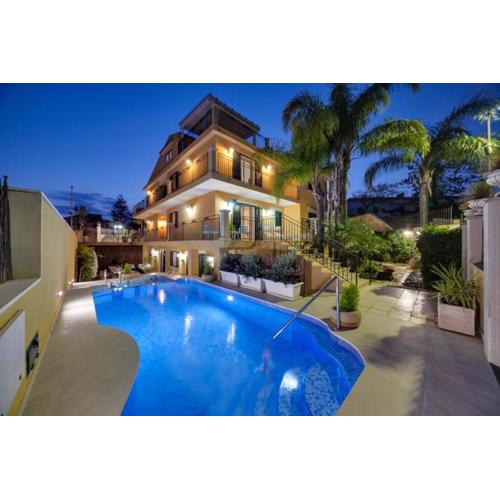 Villa Magda - private pool 22 pax