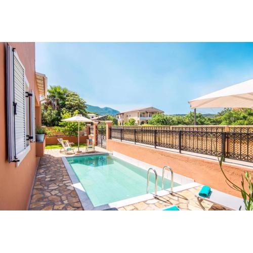 Villa Mandola by Villa Plus
