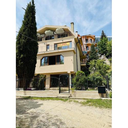 Villa Mari Guest Rooms