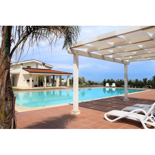 Villa Maria - Apartments in villa with pool