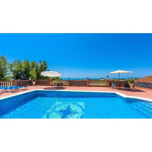 Villa Martin Nerja by Ruralidays