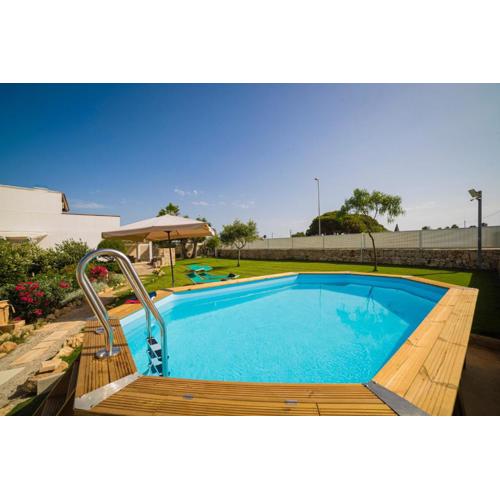 Villa Marzia with garden and near the sea - Happy Rentals