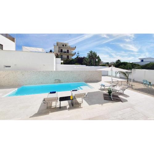 Villa Mediterranea Apartments - Seaview, Pool & Garden