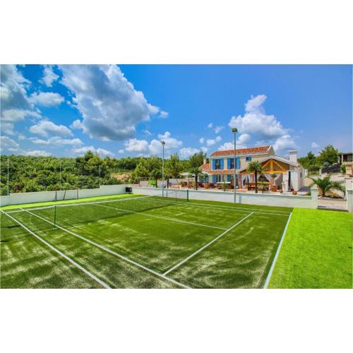 Villa Mek