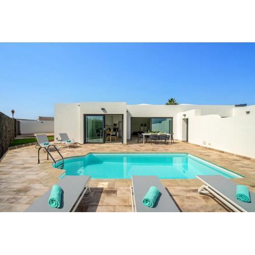 Villa Mercedes Luz by Villa Plus