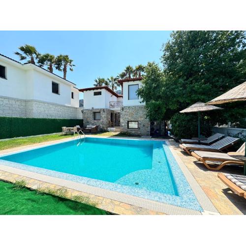 Villa Merry - Dalyan Stonehouse with Palmtrees, 50m to River