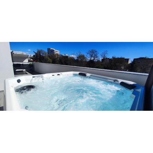 Villa MiEma with Jacuzzi