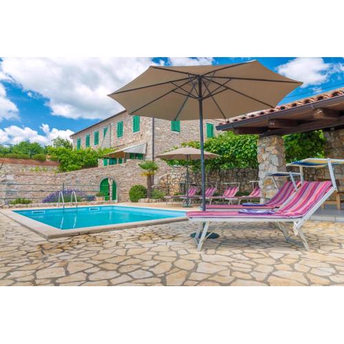 Villa Milka Mit Pool Für 2 Personen Und 2 Kinder