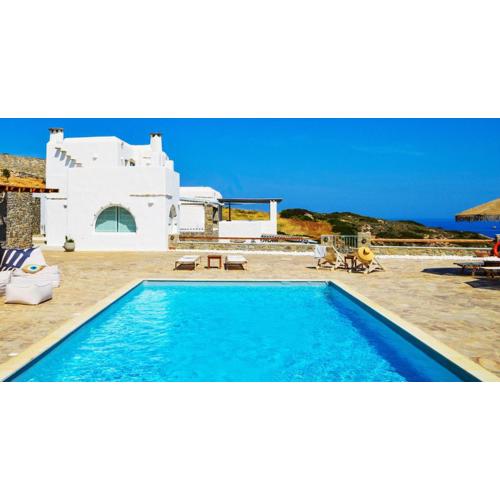 Villa Mira Paros - Luxury Suites