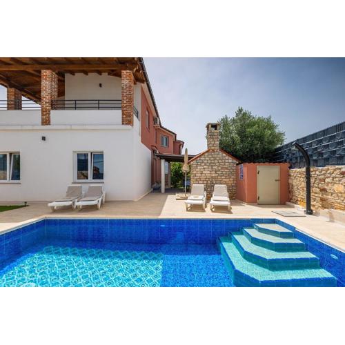 Villa mit Gym, Privatpool, BBQ