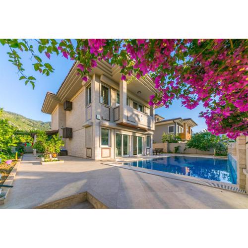 Villa MO DAİLY WEEKLY rentals İçmeler