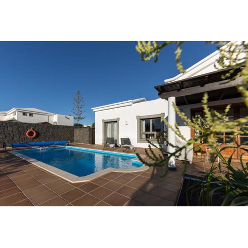 Villa Mo Luxury Heated Pool