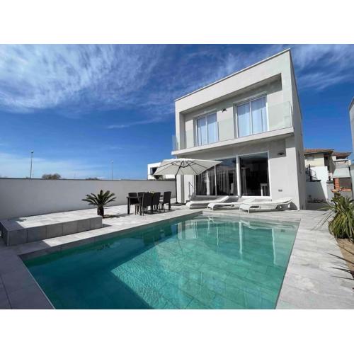 Villa moderna piscina privada