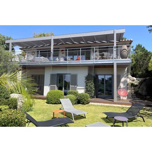Villa moderne avec belle vue mer