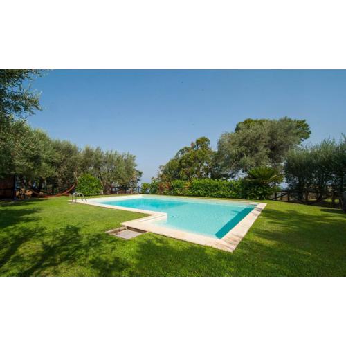 Villa Monticello, private pool and timeless beauty