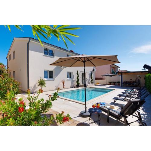 Villa Nata in Pula - Haus für 8-10 Personen