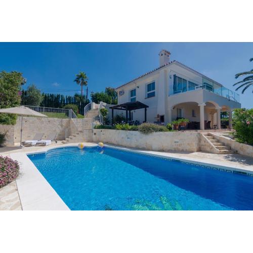 Villa Near Beach in Marbella with Heated Pool