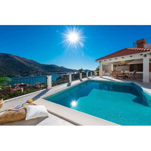 Villa Nila - Private Pool and Sea View