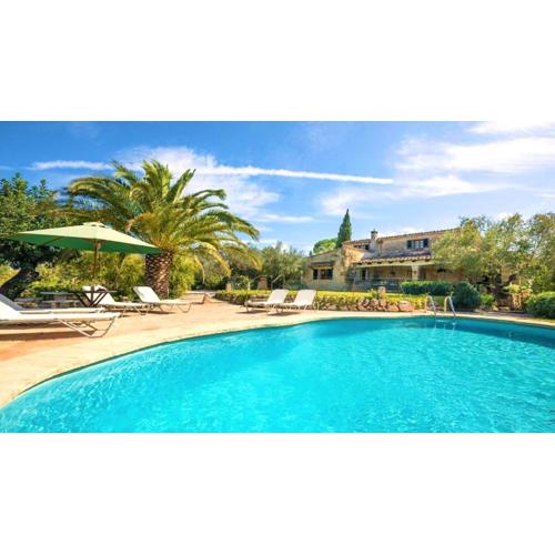 Villa Nord - Typical Majorcan Villa, private pool, bbq, mediterranean garden, petfriendly
