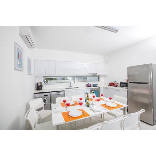 Villa Ochosto Selene - Stunning 5 Bedroom Protaras Villa With Private Pool - Close To The Beach