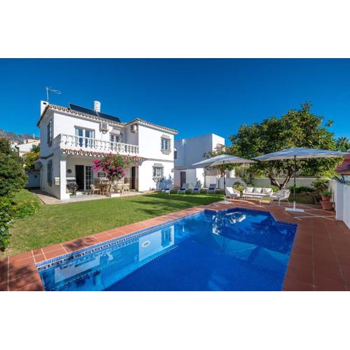Villa Olivo Family Villa with pool in Marbella Centre