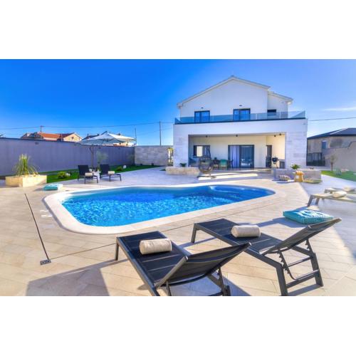 Villa ONE by aneo travel