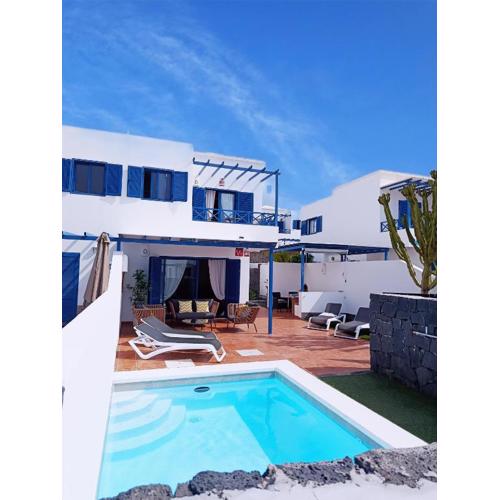 Villa Optimist Rubicón piscina climatizable, frente al mar