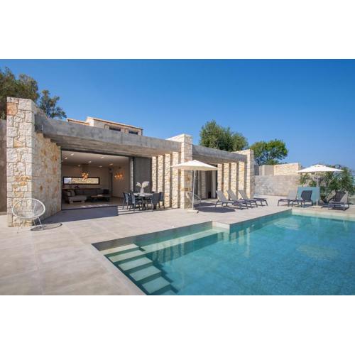 Villa Otter by PosarelliVillas