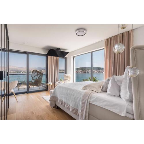 Villa Palace Al Nera Luxurius at sea with 2 swimming pools saunas