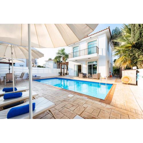 Villa Palm Breeze by Ezoria Villas