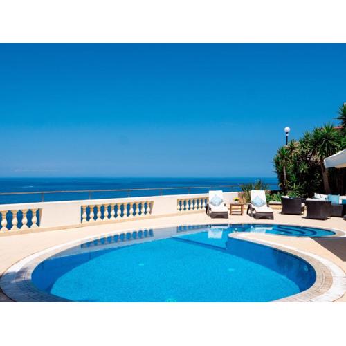 Villa Palma - Sunset Sea Views with Pool, Jacuzzi, Sauna and Games Room