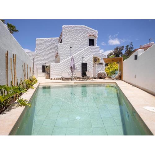 Villa Panama, 5min walk to the Beach
