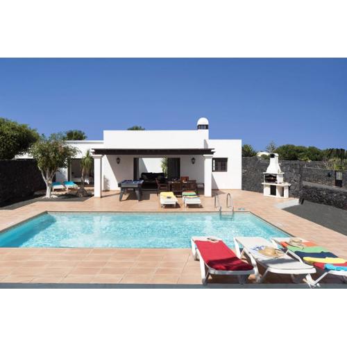 Villa Papagayo by Villa Plus