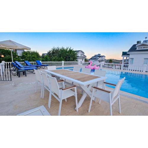 Villa Paradise