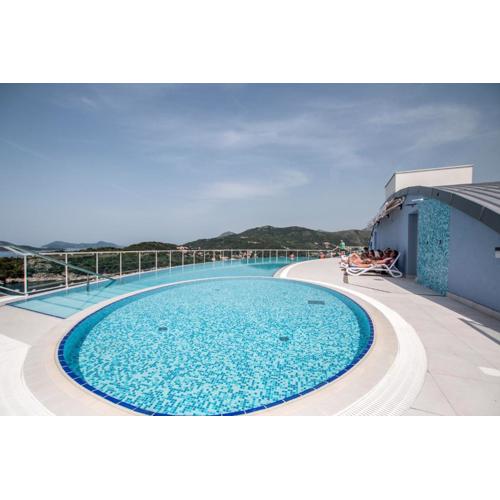 Villa Paradiso 2