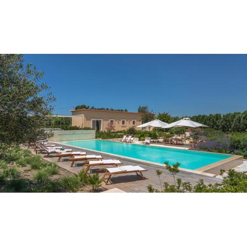 VILLA PASSO DEGLI AIRONI 12, Emma Villas