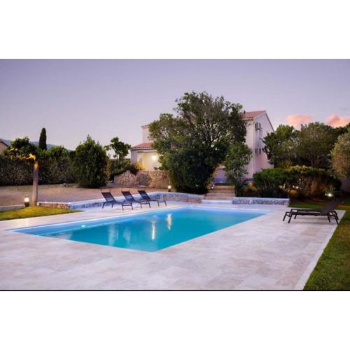 VILLA Pauline