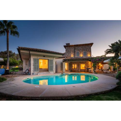 Villa Peroia by BeBreeze