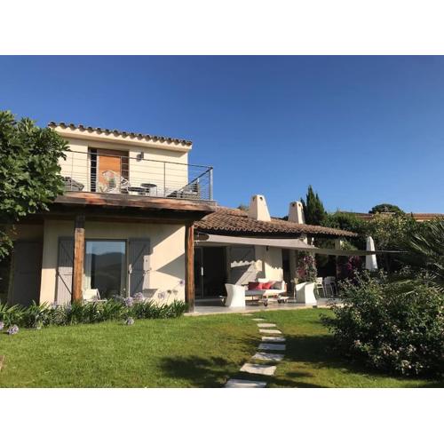 Villa Pieds dans l eau