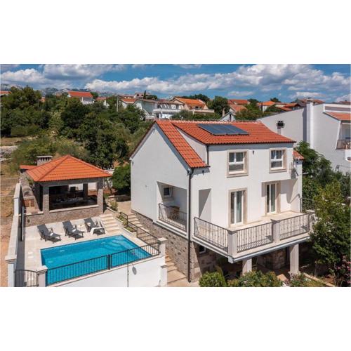 Villa Pomalo