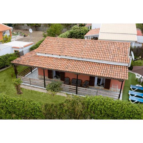 Villa Popi on the beach of Agios Gordios