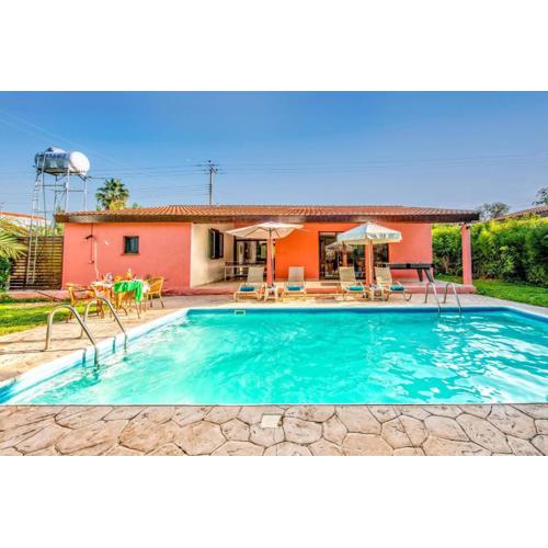 Villa Poppy by Villa Plus