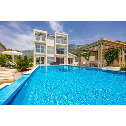 Villa Premium F