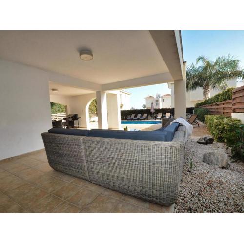 Villa Protaras Paralia, Spacious 4Bdr Central Protaras Villa, Close To Fig Tree Bay Beach