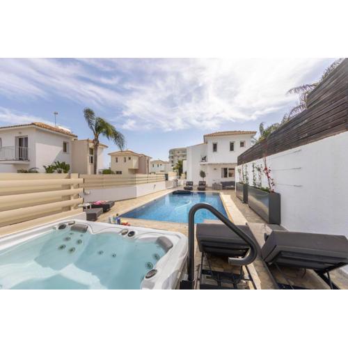 Villa Protaras View 6 Central Protaras -Fig Tree Bay-Jacuzzi-Hot Tub